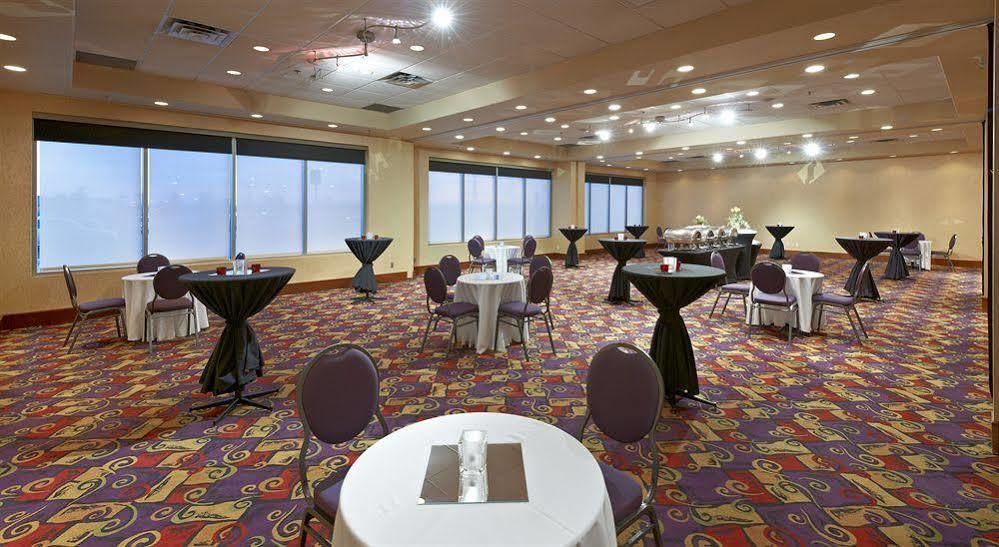 Deerfoot Inn And Casino YYC Exterior foto
